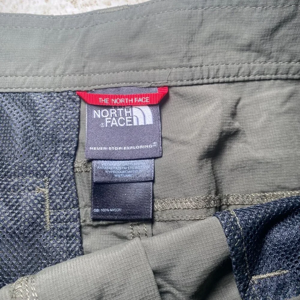 The North Face Mens Cargo Shorts Olive Green Sz 38 Nylon Outdoor Hiking‎ Durable